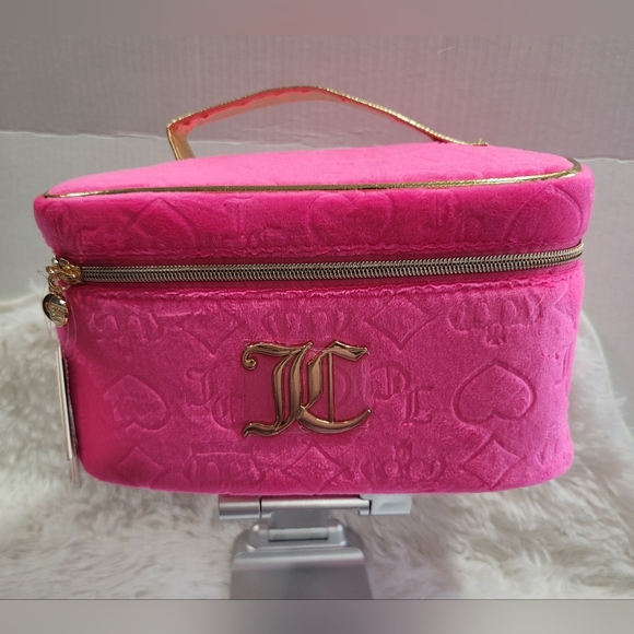 Juicy Couture Travel Velour Makeup Case Train Bag Hot Pink Gold Cosmetic Bag - Picture 1 of 8